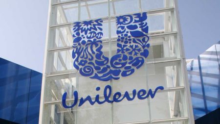 Unilever-sign-Mexico-990x557_tcm1284-420843